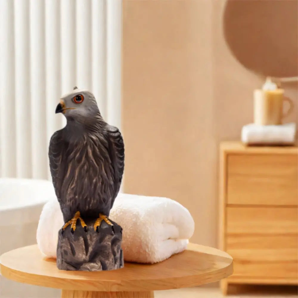 Lifelike Garden Eagle Statue Sturdy Waterproof Birds Decoy Hawk Realistic Resin Crafts Eagle Repellents Statue Home Garden Decor