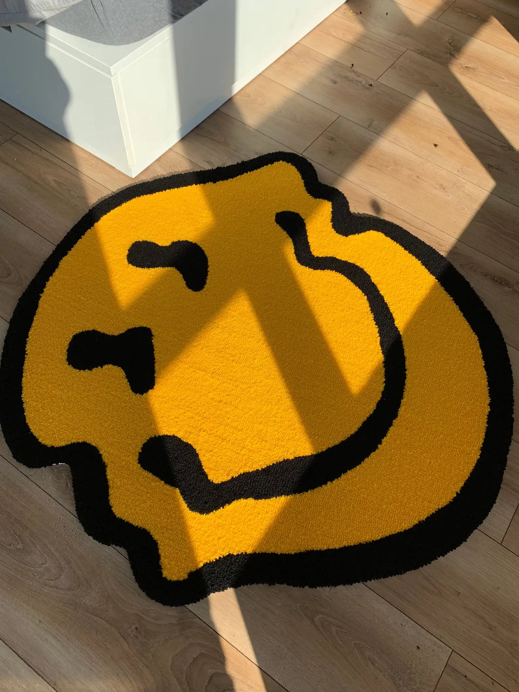 Twisted Smiling Plush Carpet Rug – Handmade Fluffy Area Rug for Bedroom and Bathroom