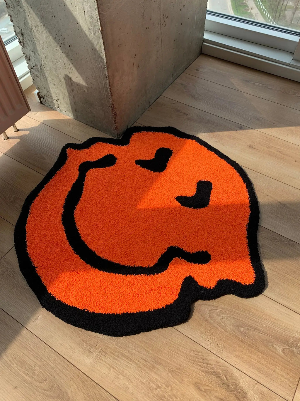 Twisted Smiling Plush Carpet Rug – Handmade Fluffy Area Rug for Bedroom and Bathroom