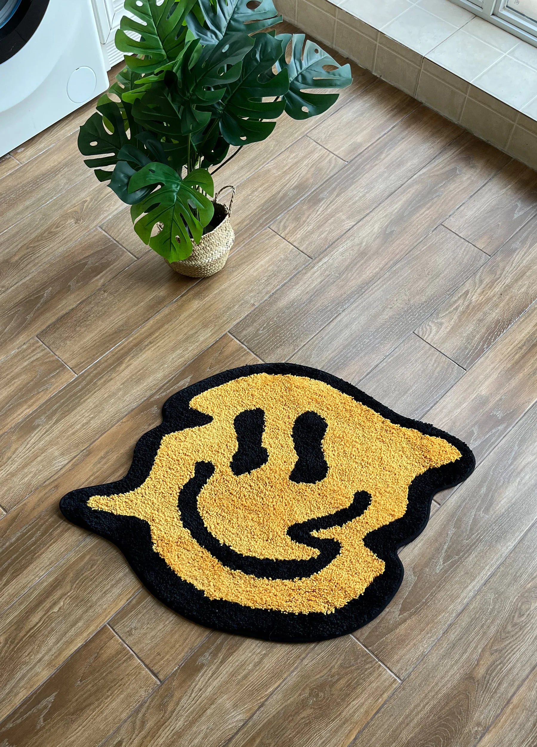 LAKEA Trippy Smiling Tufting Rug 100% Handmade Bedroom Kitchen Toilet Mat Funny Custom Rug Non-Slip Abosrbent Bath Doormat
