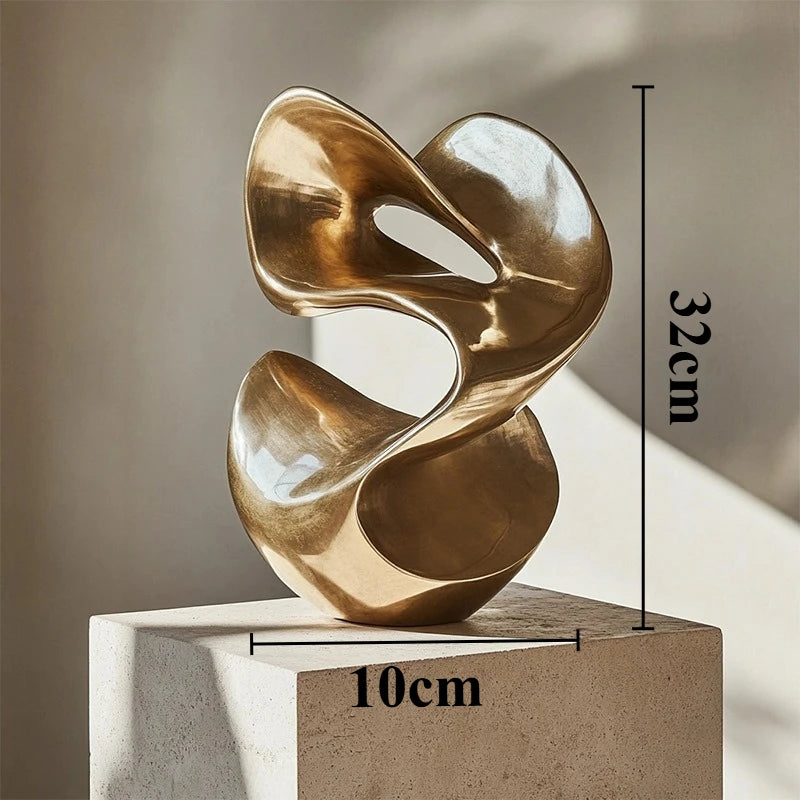 Creative Sculptures Luxury Golden Figurines Modern Resin Miniature for Living Rooms Artwork Decoration and Table Accessories