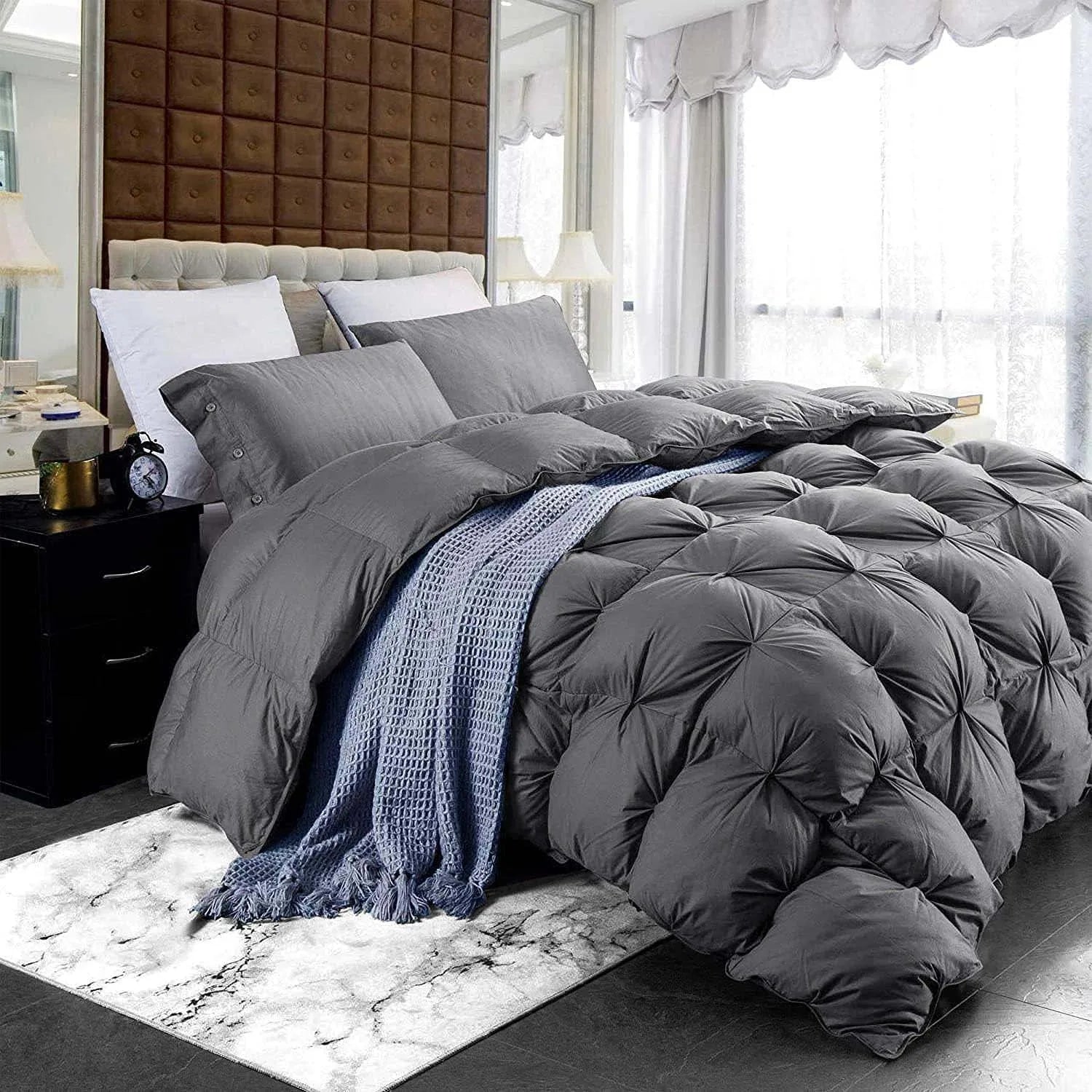 Twisted Flower Cotton Quilt Grey Microfiber Winter Quilt Thickened Quilt Warm Comforter Hotel Quilt