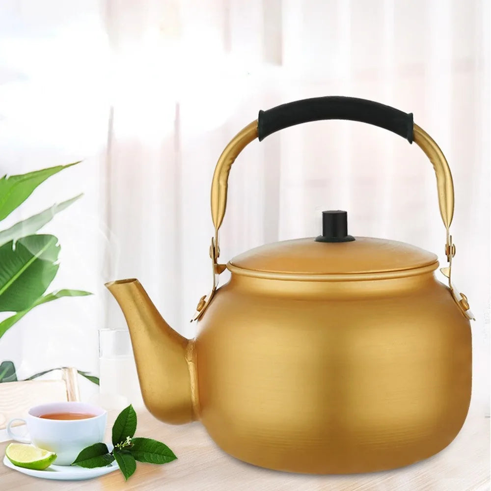 Portable Aluminum Outdoor Kettle – 0.75–4L (Gold Finish)