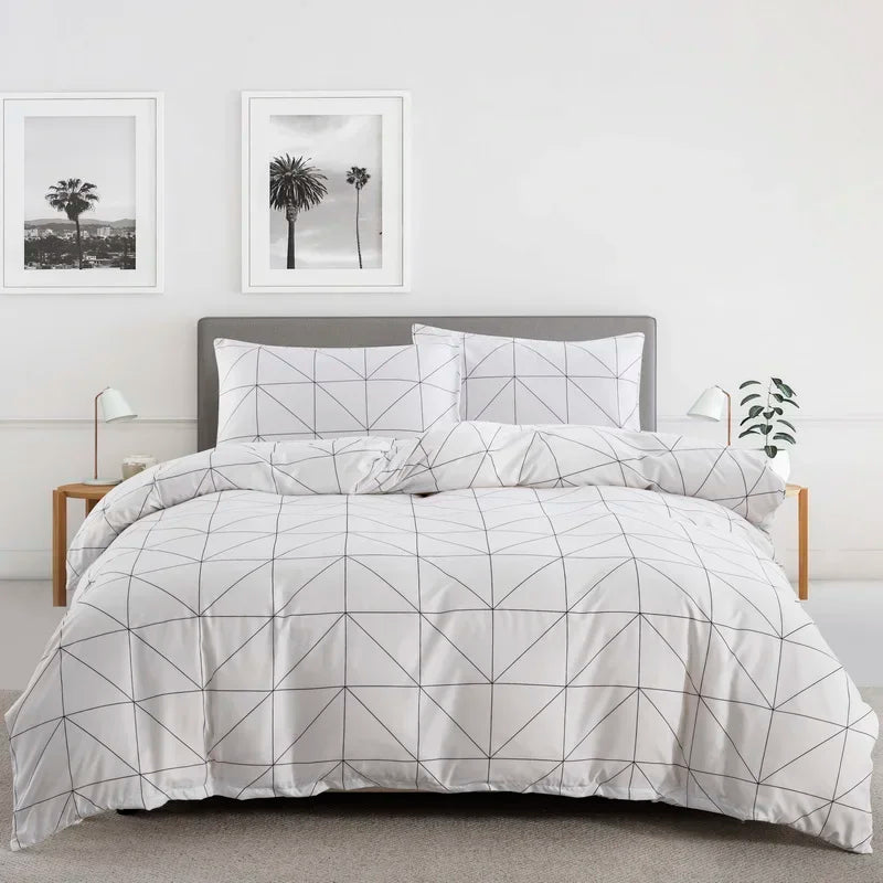 Grey Feather Duvet Cover Set – Full / Queen Reversible Boho Bird Plume Bedding Set