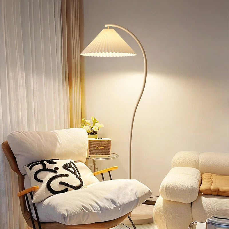 Modern Interior Luxury Art Designer Floor Lamp for Living Room Bedroom Reading Floor Lamp