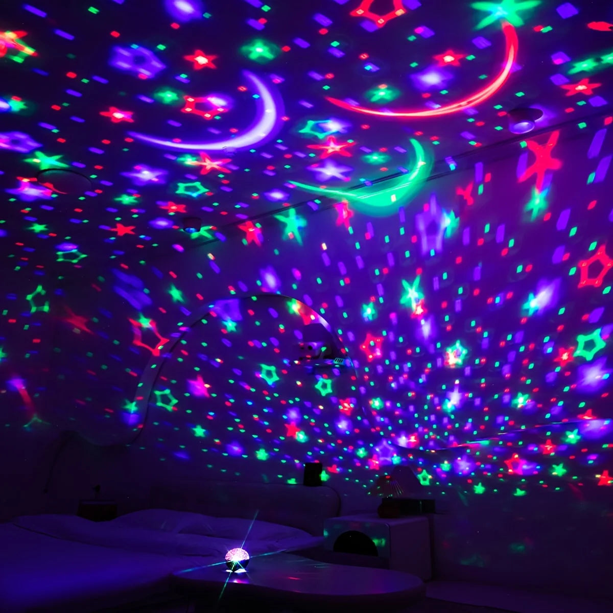 LED Starry Sky Projector Light Stars and Moon Projection 7 Modes Night Light USB Powered for Kids Room Party Decor Holiday Gifts